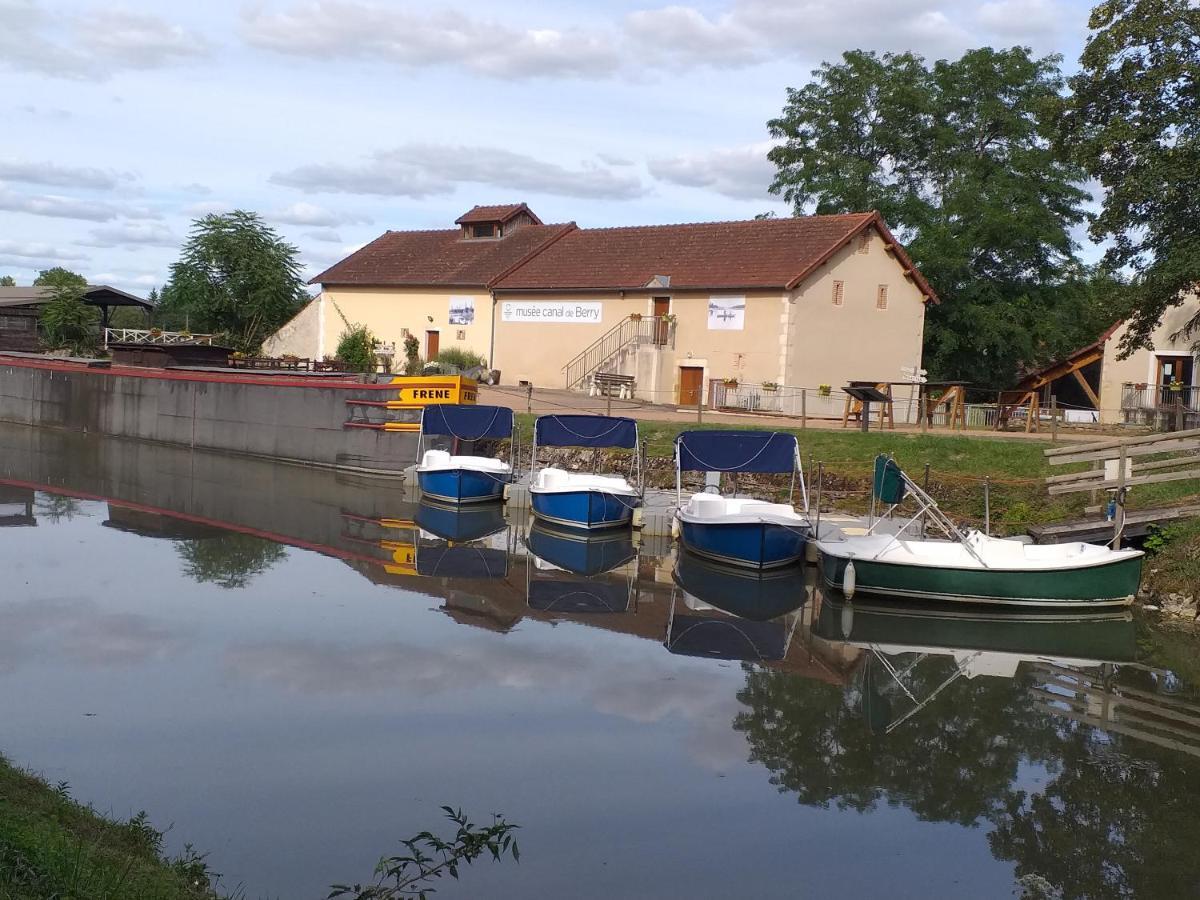 La Maison Du Canal Vaux  Экстерьер фото